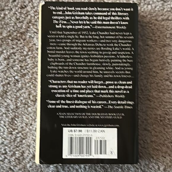 “A Painted House” a paperback by John Grisham! - Picture 2 of 6